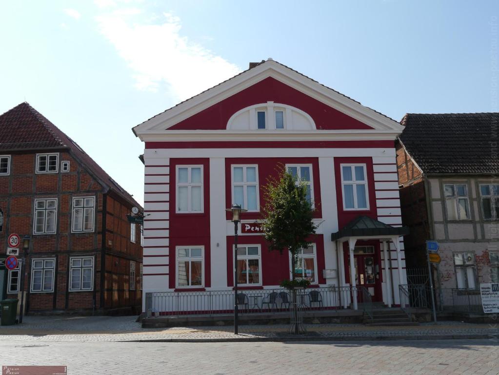 Pension Paetau Am Markt 14, 23923 Schönberg