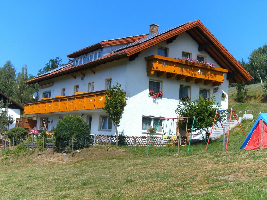 Maison d'hôtes Pension Reindlhöh Am Denkmal 3 93470 Lohberg