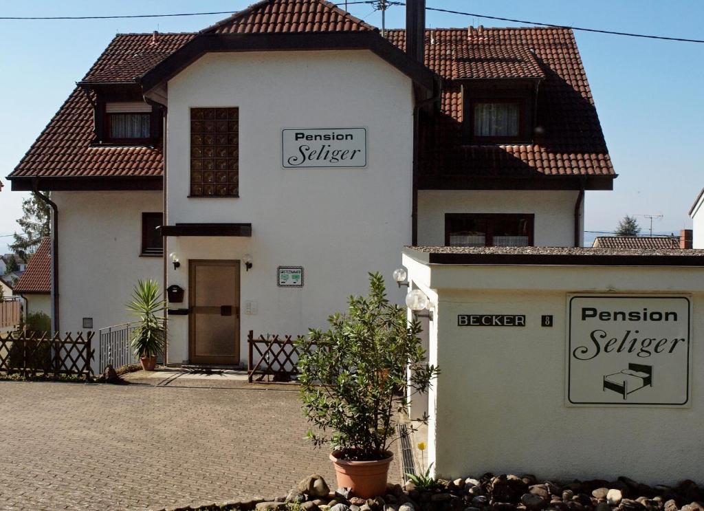 Pension Seliger Sonnhalde 8, 88709 Meersburg