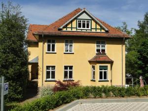 Maison d'hôtes Pension Villa am Burgberg Ausfeldstraße 7 99880 Waltershausen Thuringe