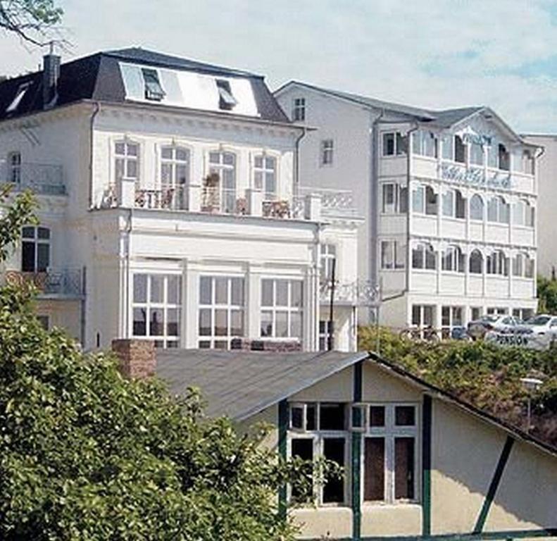 Maison d'hôtes Pension Villa Elisabeth Bergstraße 20 18546 Sassnitz