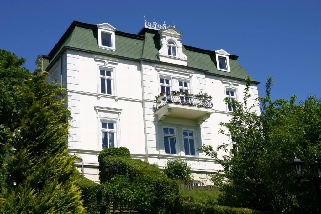 Pension Villa Sophia Weddingstraße 38, 18546 Sassnitz