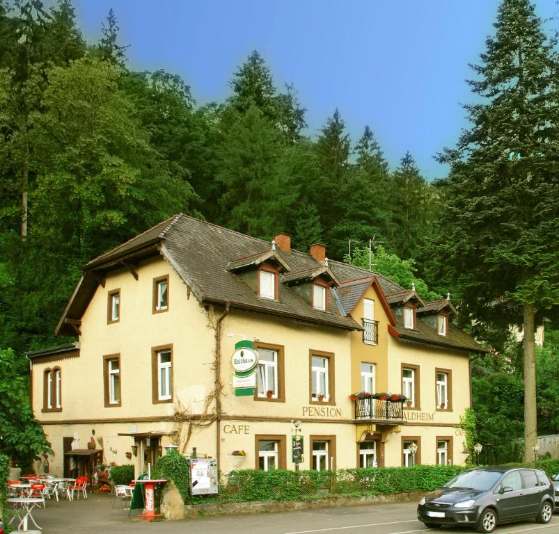 Maison d'hôtes Pension Waldheim Schauinslandstrasse 20 79100 Fribourg-en-Brisgau