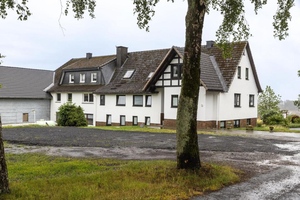 Pension Wittgensteiner Schweiz Teiche 2, 57319 Bad Berleburg