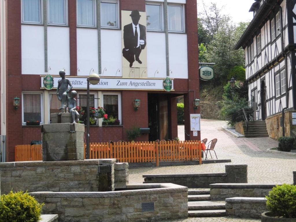Pension Zum Angestellten Hauptstraße 37, 32457 Porta Westfalica