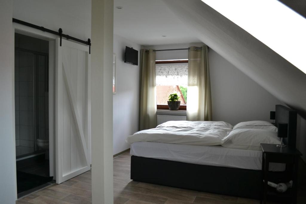 Maison d'hôtes Pension Zum Wilhelm Vierbacher Straße 44 37290 Germerode