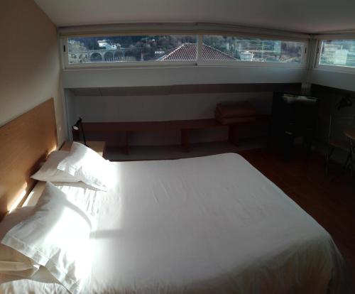 Penthouse - Low Cost