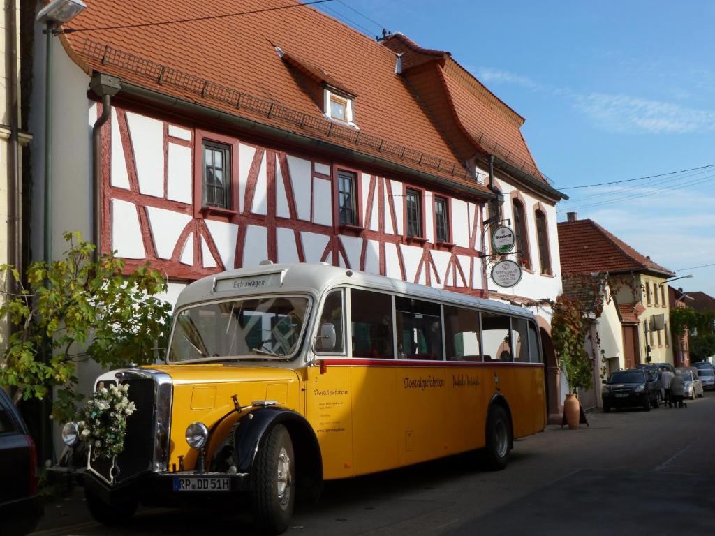 Pfälzer Landhotel Heinrich Kirchstraße 12, 67098 Bad Dürkheim