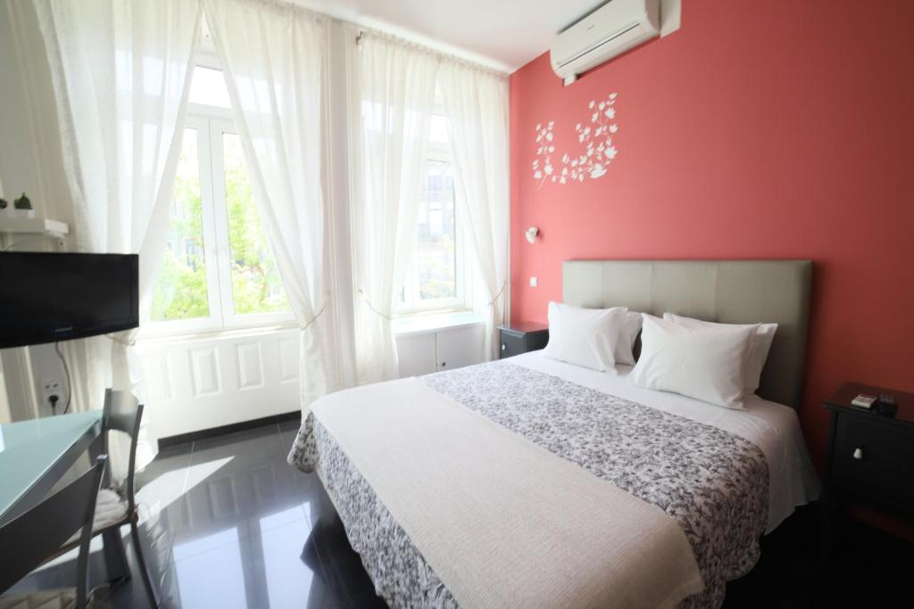 Pinho Apartments, Studios and Rooms Praça Guilherme Gomes Fernandes 45, 4050-293 Porto