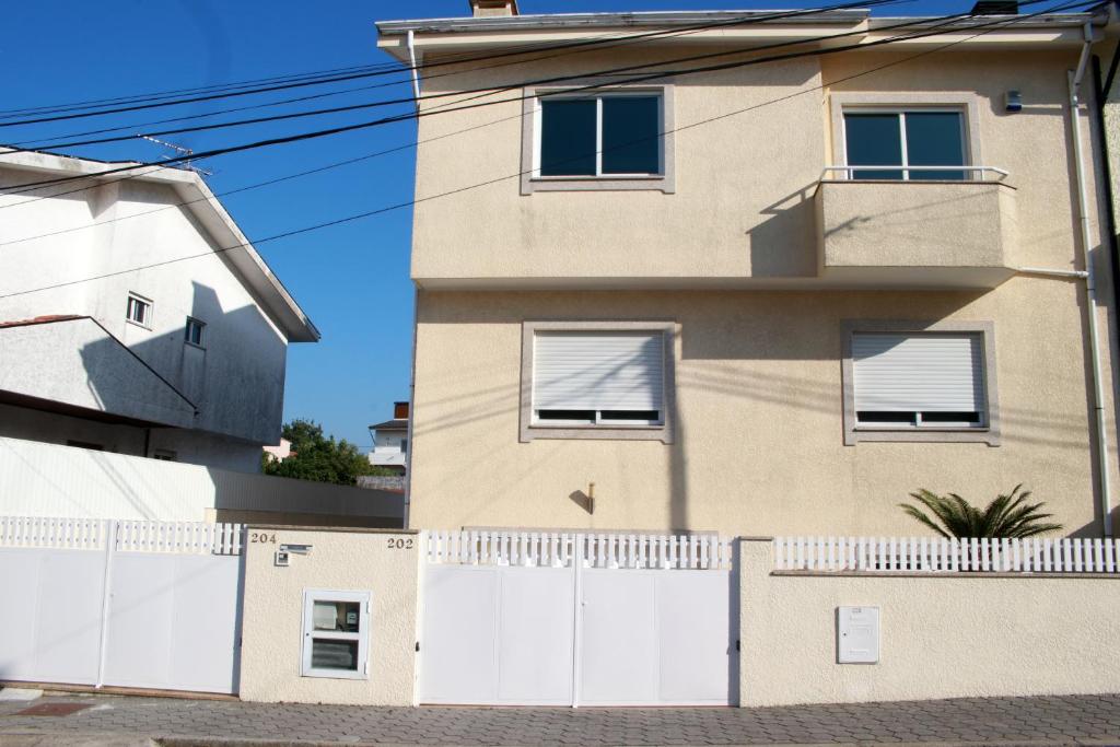 Maison d'hôtes Porto Cruz Rua Doutor Joaquim Pedrosa Junior 202/204 4400-014 Vila Nova de Gaia