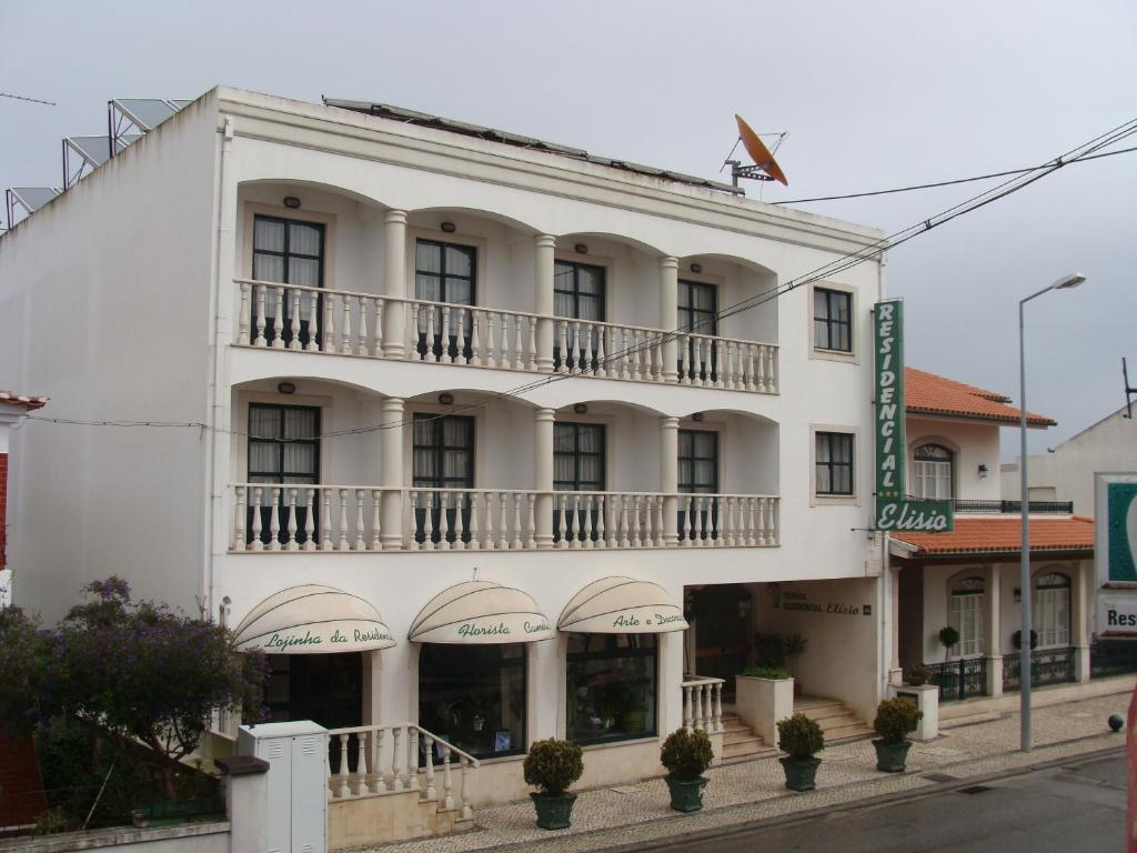 Residencial Elisio Rua Figueira da Foz, 1, 3090-495 Paião