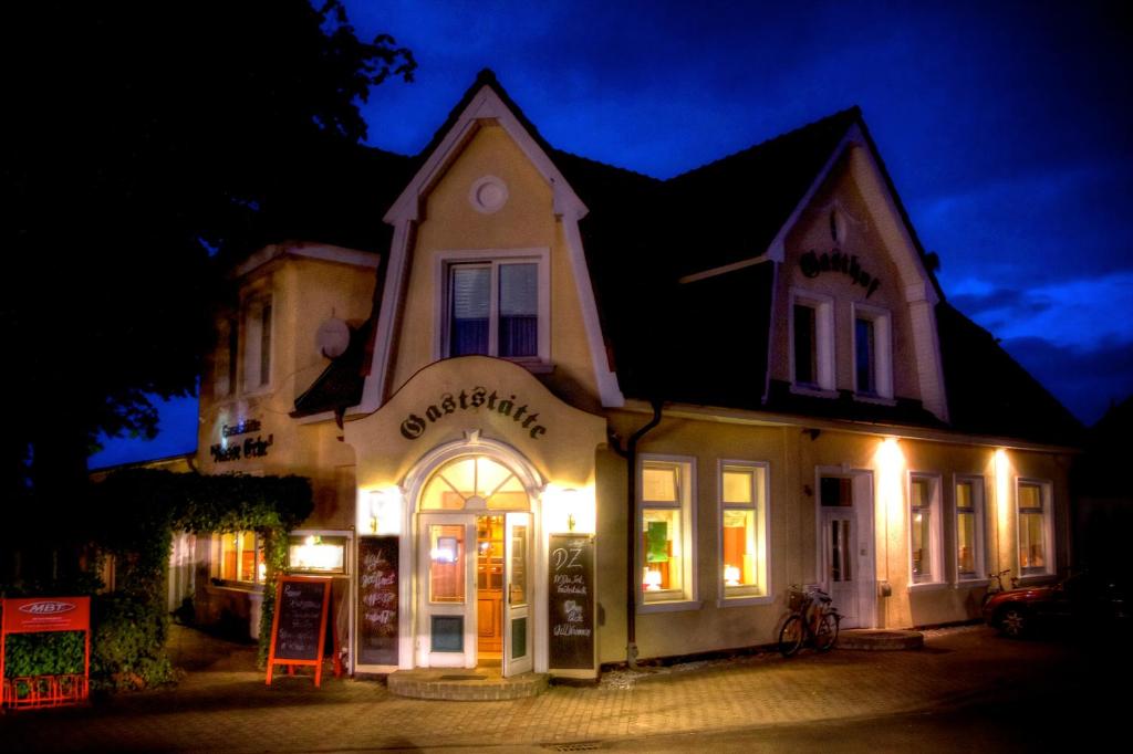 Maison d'hôtes Restaurant und Pension Zur Nassen Ecke Straße zur Kühlung 26 18209 Wittenbeck