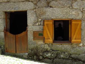 Restored, rustic and rural mini cottage in typical Portuguese village
