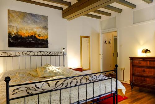 Rhein River Guesthouse - Art Hotel on the Rhine