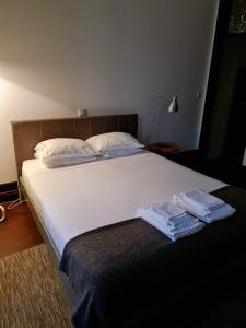 Rosa Biscoito Suites