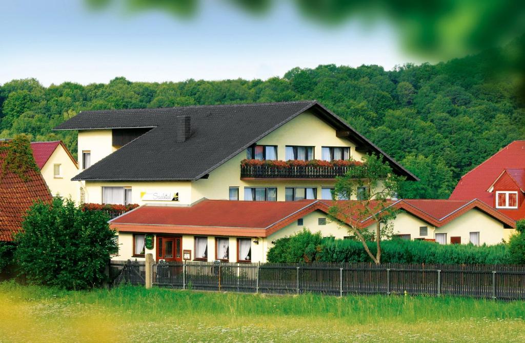 Saaletal Pension & Ferienwohnungen Aschacherstr. 6, 97708 Bad Bocklet