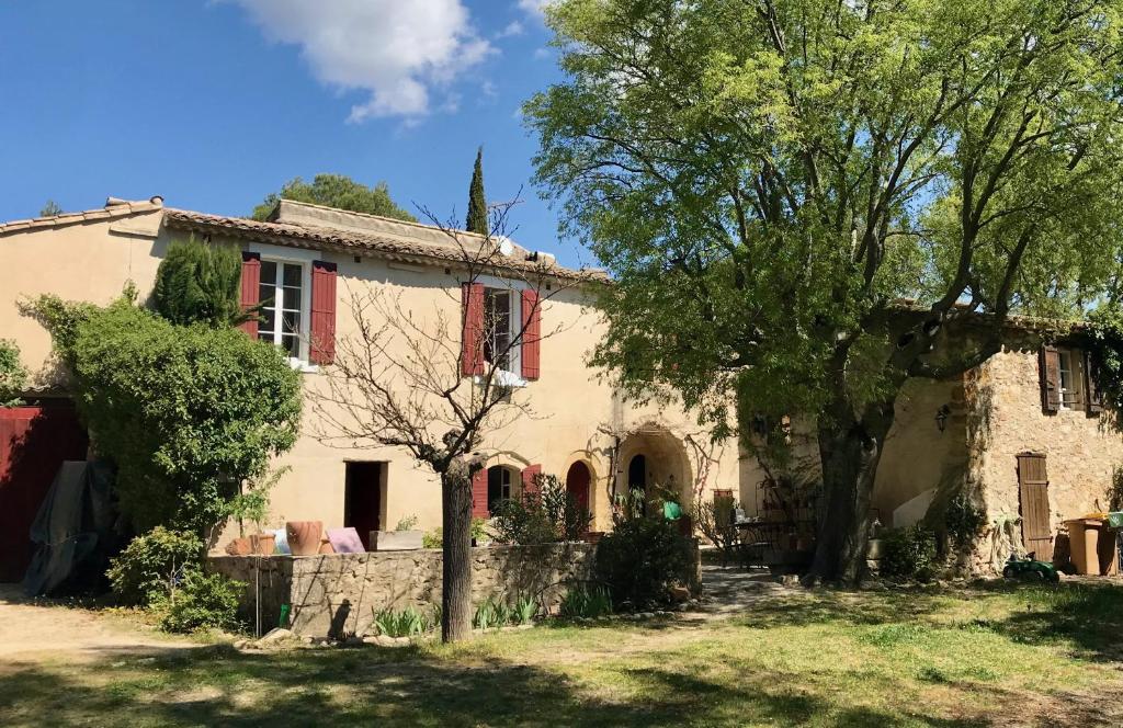 Maison d'hôtes Sous le Micocoulier 147 Chemin de Degoutaou Les Borrys 84360 Mérindol