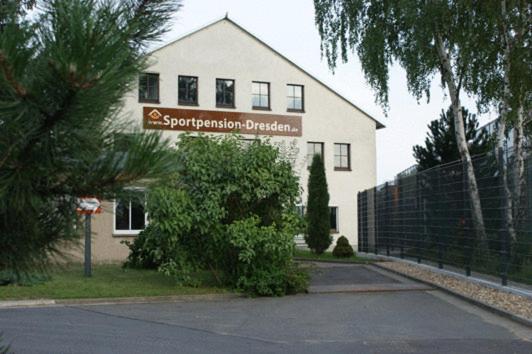 Maison d'hôtes Sportpension Dresden Marienallee 14 b 01099 Dresde