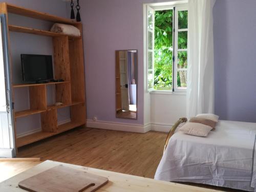 STUDIO INDEPENDANT ET TINY HOUSE DANS FERME 18ème