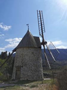 Maison d'hôtes Studio les trois chemins 1 bis route de la fontaine vieille 11350 Cucugnan Languedoc-Roussillon