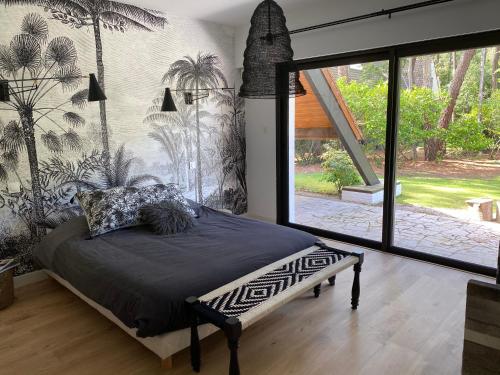 Suite PALMIERS avec Salle de Bains et mini kitchenette