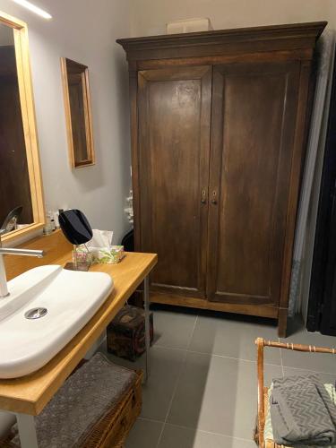 Suite privée avec accès jardin en coeur de village