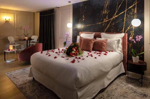 SUITE ROMANTIQUE, JACUZZI et LIT D'EXCEPTION