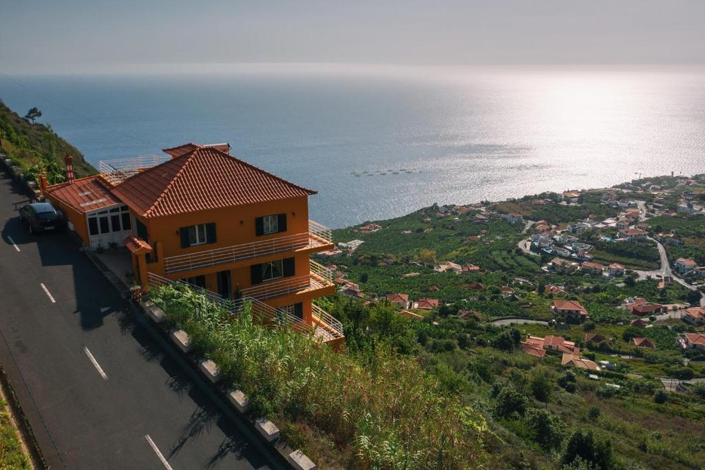 Maison d'hôtes Sunset House 134 Rua da Achada de Santo Antão 9370-056 Arco da Calheta