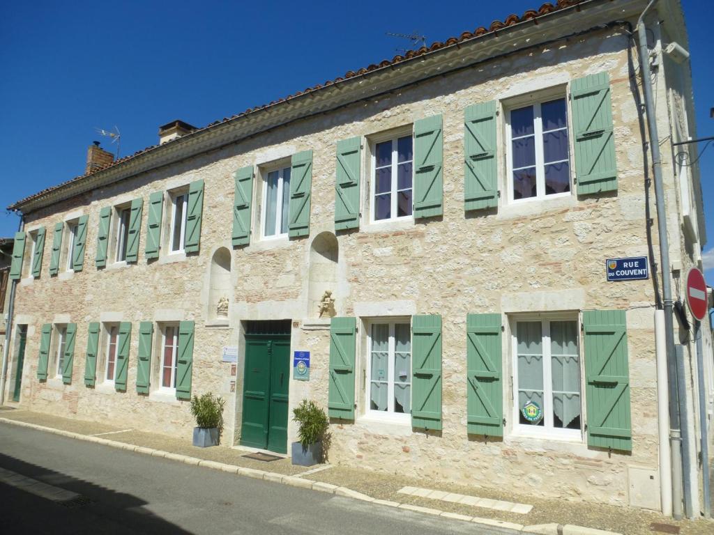 Maison d'hôtes Un Coin de Paradis 17 Rue du Couvent 32430 Cologne