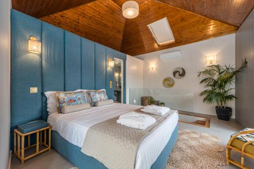 Victoria Project - Houses - Private Parking