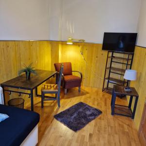 VICTORY GuestHouse
