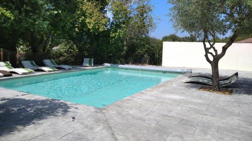 Villa 5 chambres - 6 à 10 personnes - Alès-Anduze - Piscine