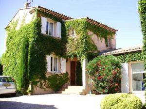 Maison d'hôtes Villa ClaireLou 25 L.Boiry 1 84120 Pertuis Provence-Alpes-Côte d\'Azur