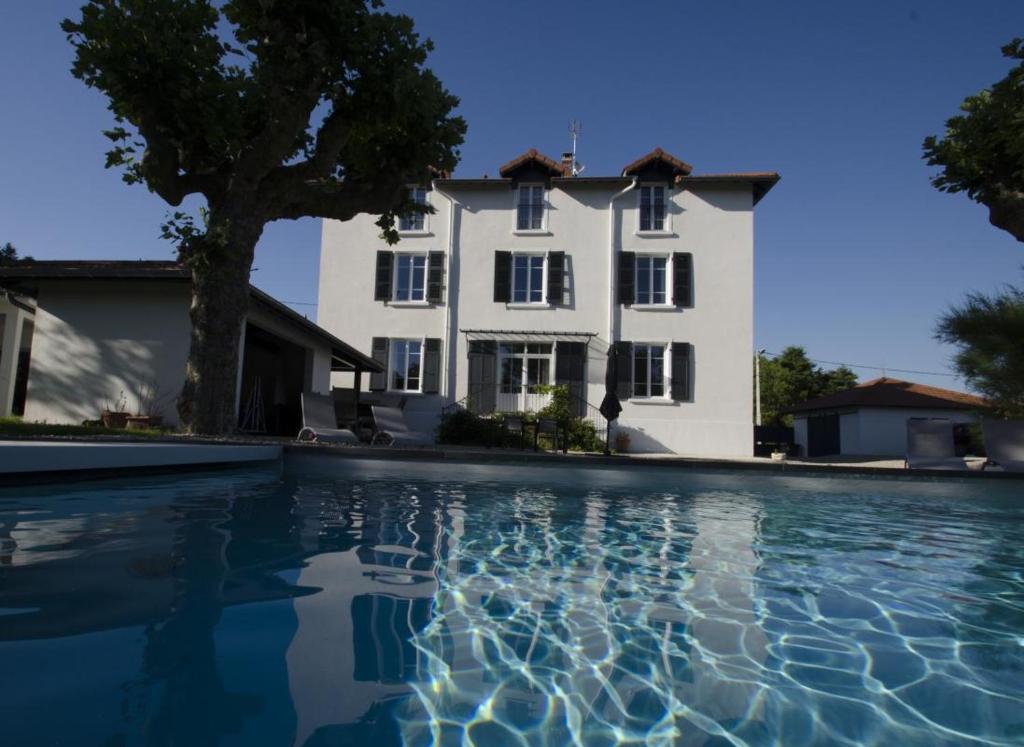 Villa La Maternite 354 RUE DU BOTTET, 01800 Villieu