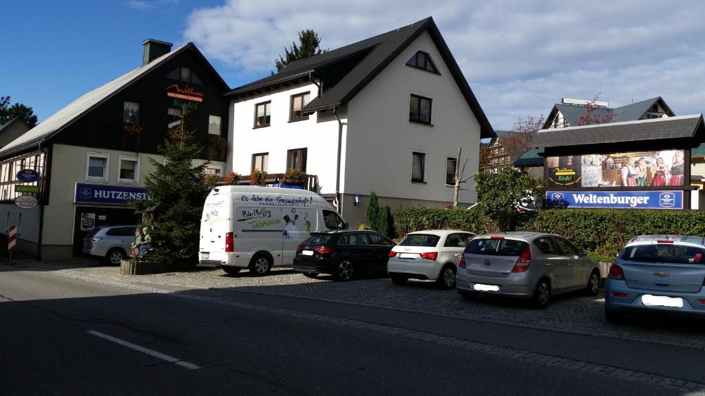 Wellness Hotel Pension & Gaststätte Riedel Annaberger Straße 81, 09484 Kurort Oberwiesenthal