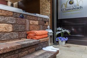 Whirlpool Suite Marrakesch-Lounge
