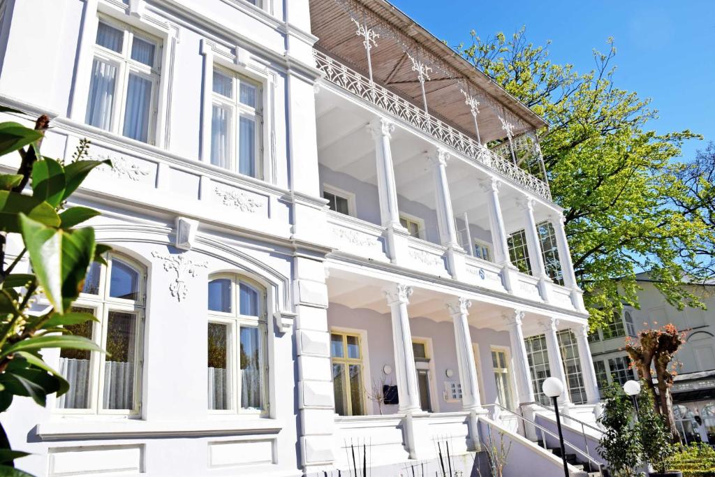 Maison d'hôtes Wilhelms Hostel im Ostseebad Sellin Wilhelmstraße 9 18586 Sellin