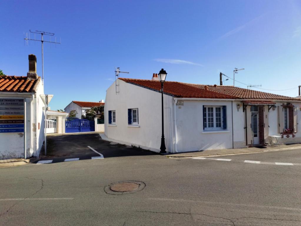 Maison de vacances Maison d'une chambre avec jardin clos a La Tranche sur Mer 1 Rue du Marais, 85360 La Tranche-sur-Mer