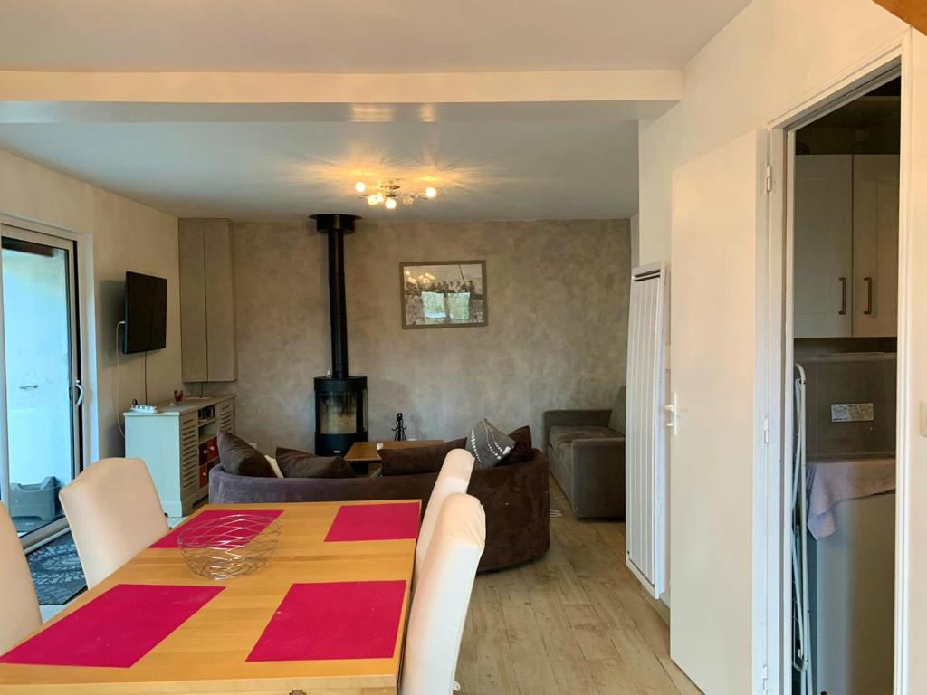 Maison de vacances Maison d'une chambre avec jardin clos et wifi a Touquin 3 Rue du Beuvron Seine-et-Marne, Île-de-France, 77131 Touquin