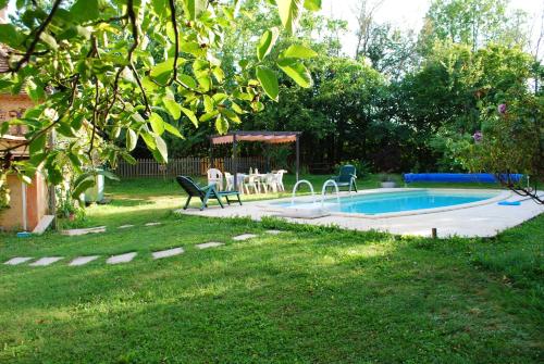 Maison d'une chambre avec piscine privee jardin amenage et wifi a Sainte Alvere Saint-Alvère france