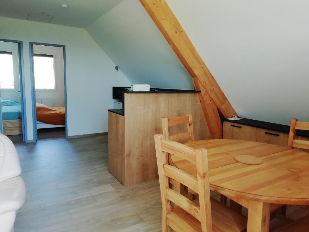 Maison de vacances Maison de 2 chambres avec jardin amenage et wifi a La Tour d'Auvergne Pissol Auvergne-Rhône-Alpes, Puy-de-Dôme, 63680 La Tour-dʼAuvergne