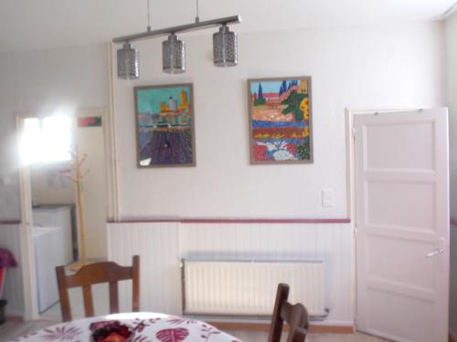 Maison de vacances Maison de 2 chambres avec jardin clos et wifi a Sourdeval Lieu dit les Bas Brulays Sourdeval