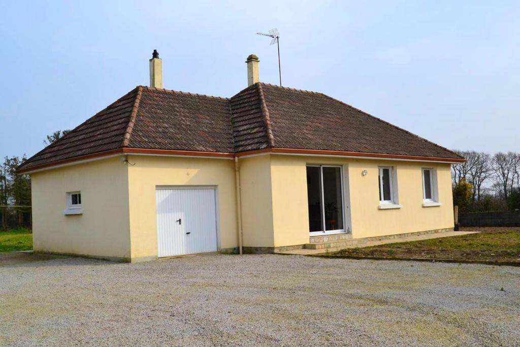 Maison de vacances Maison de 3 chambres avec jardin amenage a La Haye 5 Impasse verrand Lieu dit glatigny, 50250 Glatigny