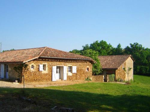Maison de vacances Maison de 3 chambres avec jardin amenage et wifi a Cudos 1 Lapierre (Lieudit Maurin) (Gite de la pierre) Nouvelle-Aquitaine, Gironde Cudos
