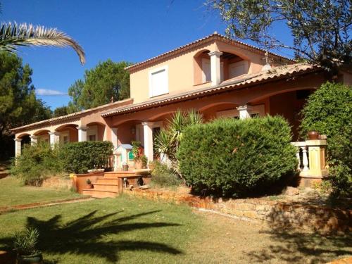 Maison de 4 chambres avec piscine privee jardin clos et wifi a Paulhan Paulhan france