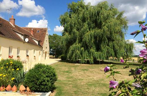 Maison de 5 chambres avec jacuzzi jardin clos et wifi a La Houssaye en Brie La Houssaye-en-Brie france