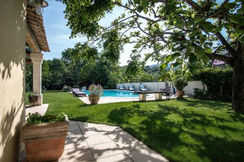 Maison de campagne à Fontaine de Vaucluse - piscine privée Saumane-de-Vaucluse france