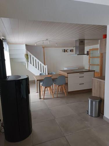 Maison de campagne familiale Le Grand-Abergement france