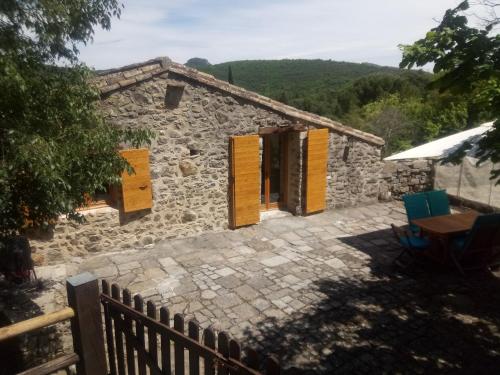 Maison de charme 3 étoiles dans les Cévennes avec terrasse et piscine privée Cros france