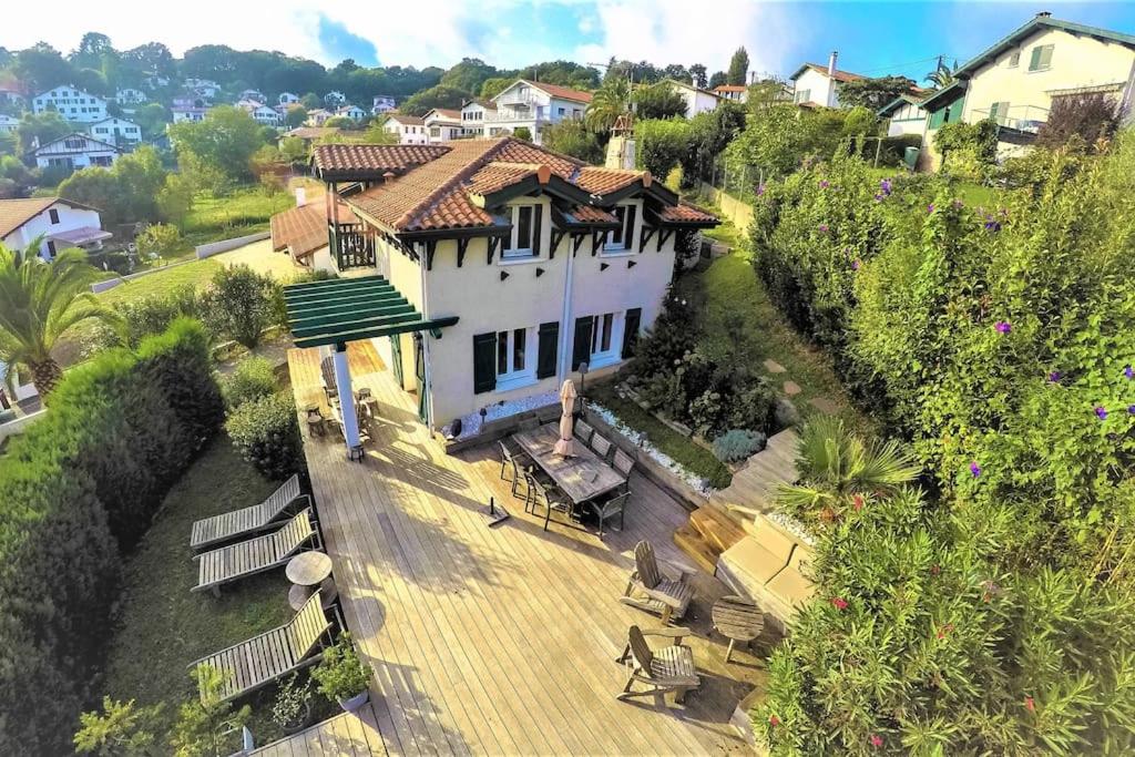 Maison de vacances Maison de charme avec jardin, terrasse et jacuzzi 18 Rue des Mimosas, 64122 Urrugne